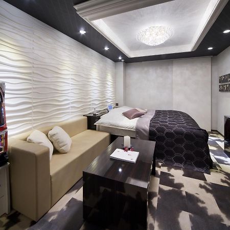 Jewel Hotel Luxury Modern (Adults Only) Miyoshi  Bagian luar foto